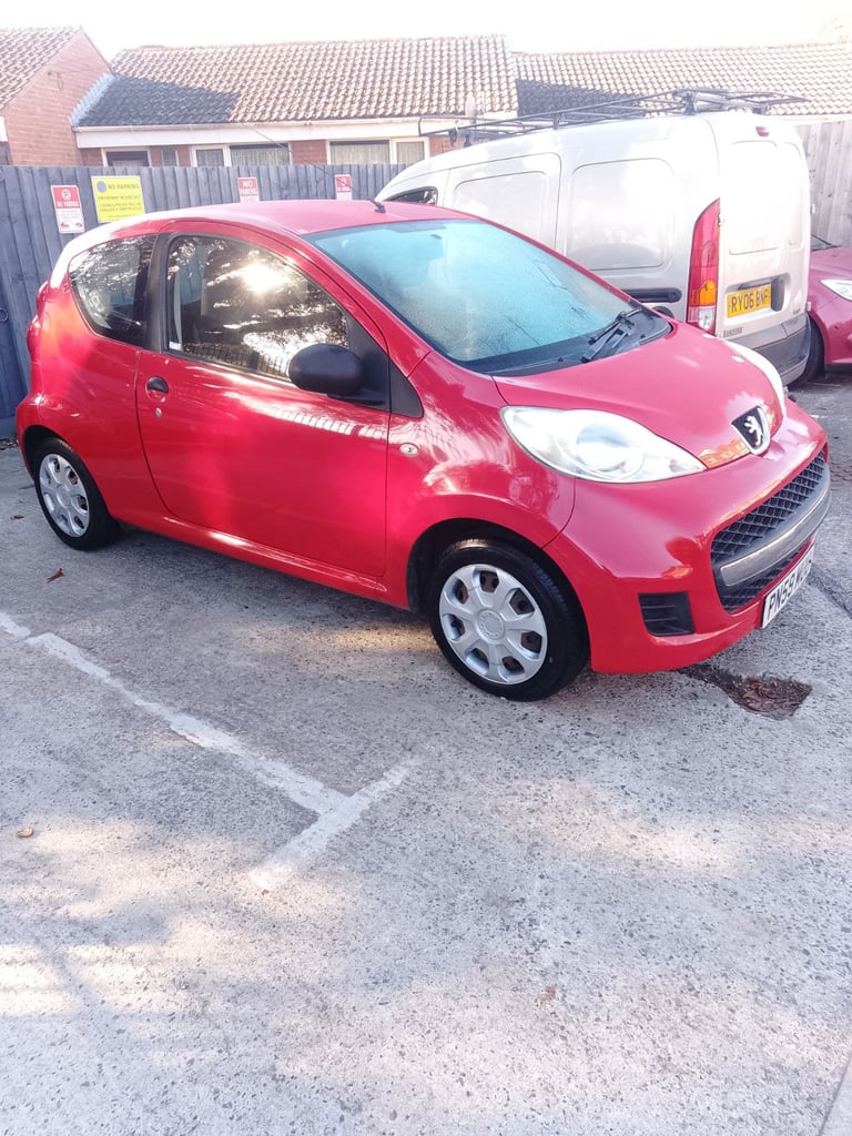 Cheap Absolutely great little carPeugeot, 107, Hatchback, 2009, Manual, 998 (cc),3 doors for sale in Bridgwater, Somerset