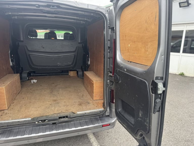 2019 Vauxhall Vivaro 1.6 CDTi 2900 BiTurbo ecoTEC Limited Edition Nav Crew Van Double Cab 5dr Di ...