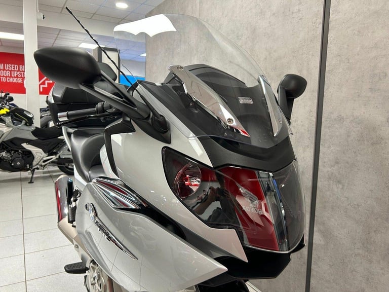 65/2015 BMW K1600 GTL - 13794 miles - GREAT CONDITION!!