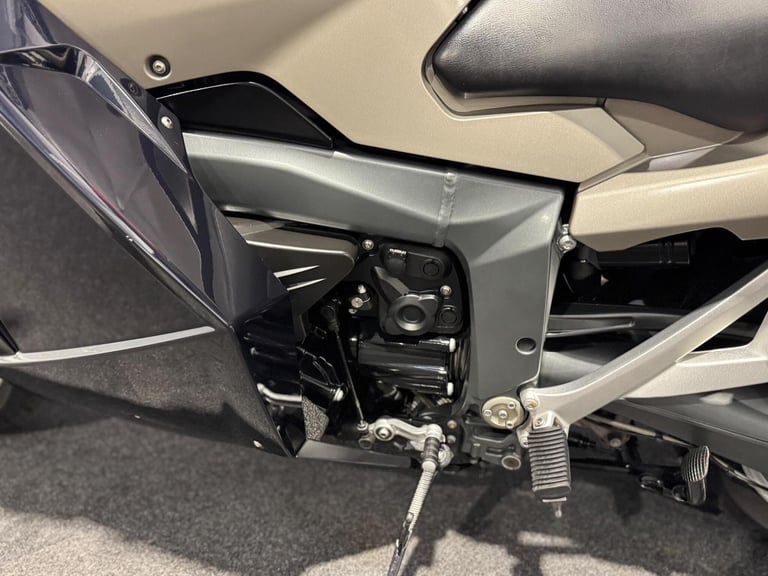 2010 BMW K 1300 GT 1300 GT SE Petrol Manual (160 bhp)