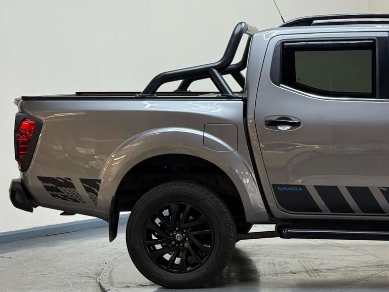 2020 Nissan Navara 2.3 dCi N-Guard Auto 4WD Euro 6 4dr Pickup Diesel Automatic