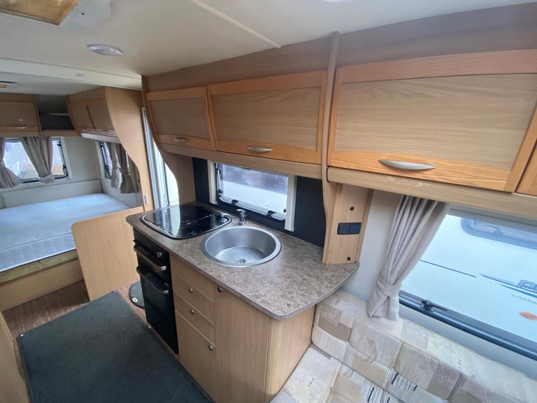 ELDDIS MAJESTIC 506 - 2013 - 4/5 BERTH - FIXED BED - TRADE SALE BARGAIN 