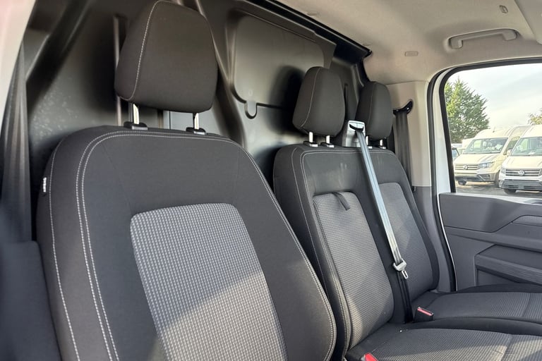 2025 Volkswagen Transporter 2.0 TDI 110 Commerce Plus Van Van DIESEL Manual