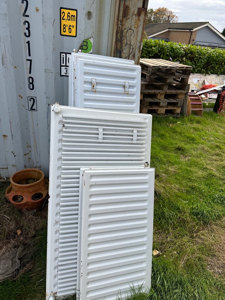 Multiple size double and single radiators 