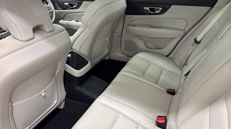 2025 Volvo V60 2.0 T8 [455] PHEV Ultra Dark 5dr AWD Auto ESTATE PETROL/ELECTRIC Automatic