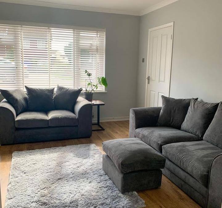 Cream & Grey 3+2 seater sofa set & matching footstool