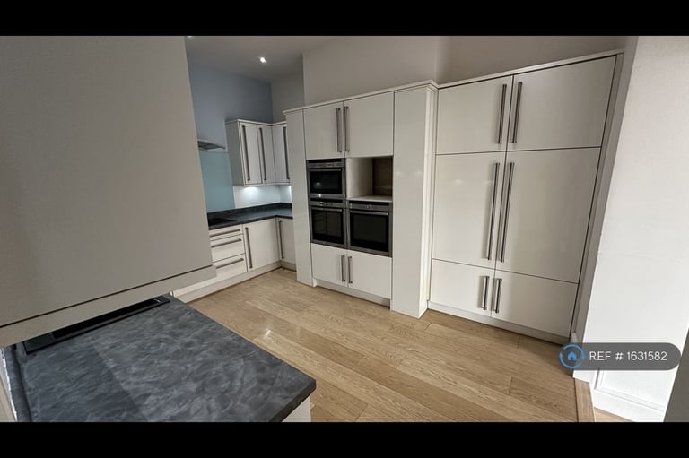 4 bedroom house in Sheffield Road, Hyde, SK14 (4 bed) (#1631582)