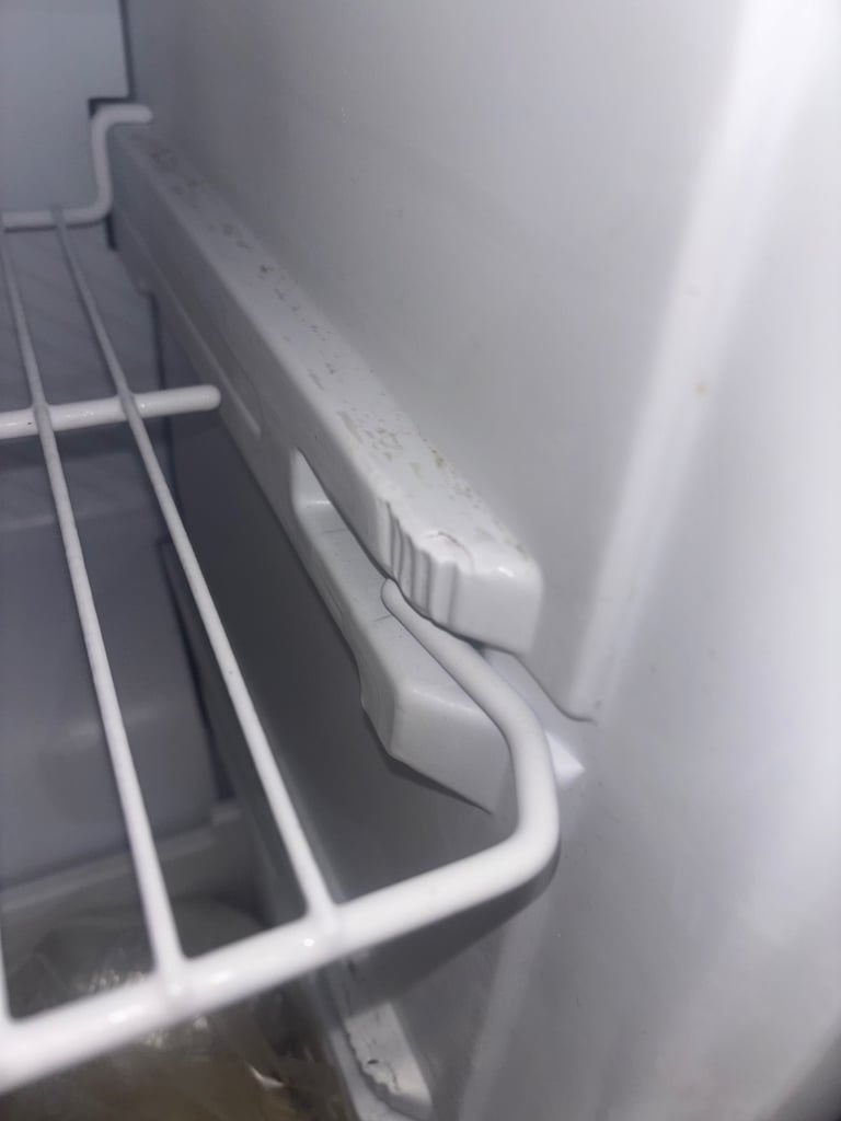 Fridge freezer 