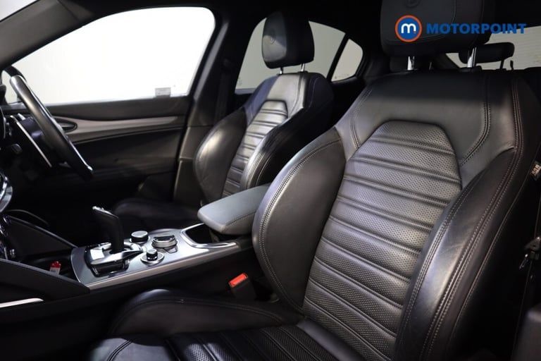 2020 Alfa Romeo Stelvio 2.2 D 210 Veloce 5dr Auto ESTATE DIESEL Automatic