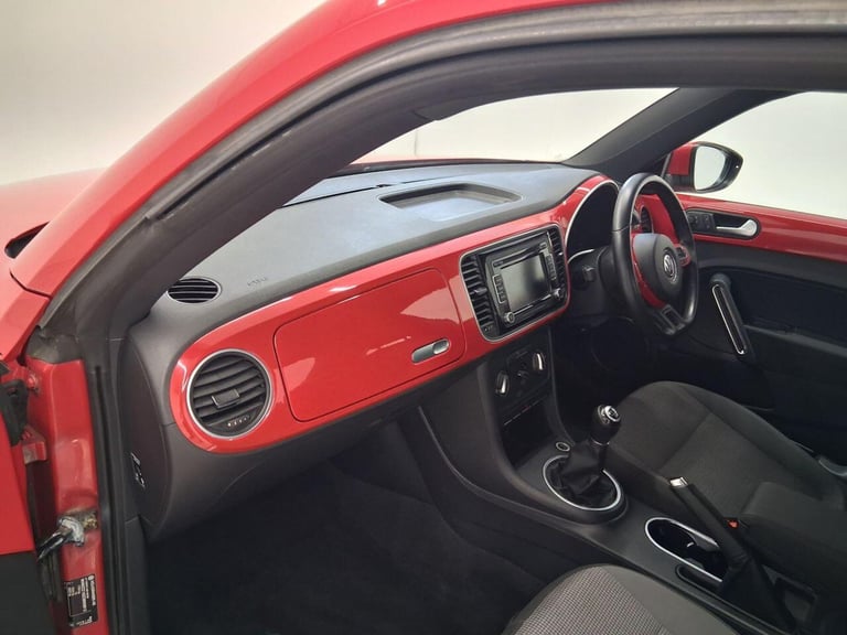 2012 Volkswagen Beetle 2.0 DESIGN TDI 3d 139 BHP HATCHBACK Diesel Manual