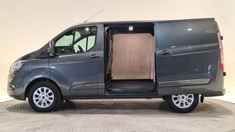 FORD TRANSIT CUSTOM 2.0 300 ECOBLUE LIMITED P/V L1 H1 130 BHP SWB DIESEL