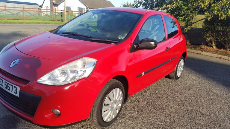 *!*LOW MILES*!* 2009 RENAULT CLIO 1.2 EXTREME **MOT 17 APRIL 2026** RED 3 DOOR **