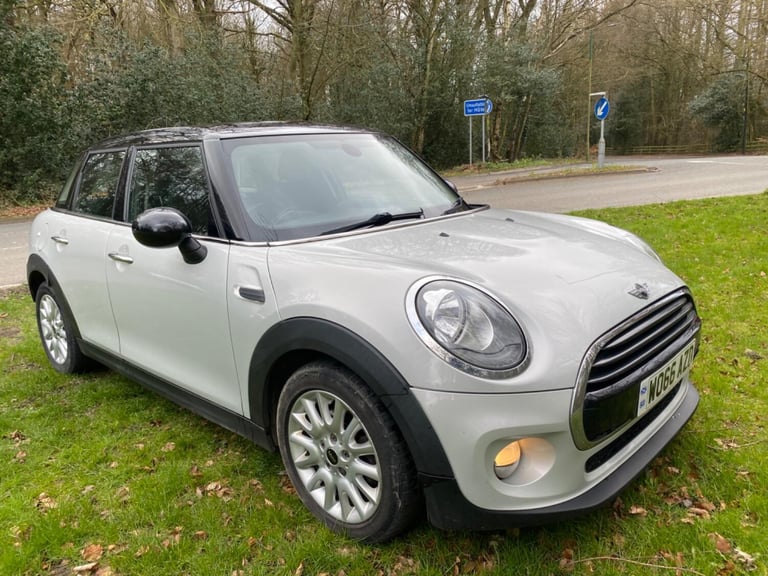 MINI HATCH 1.5 5-Door Hatch Cooper D 2016