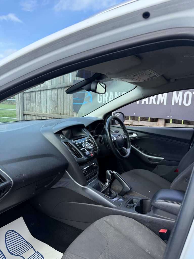 2014 Ford Focus 1.6 TDCi 115 Titanium Navigator 5dr ESTATE Diesel Manual - Image 8