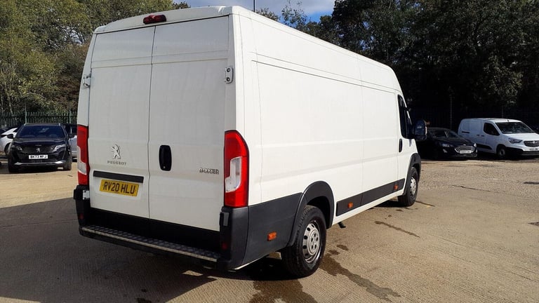  Peugeot Boxer 2.2 BlueHDi 435 Professional L4 H2 Euro 6 (s/s) 5dr Diesel Manual