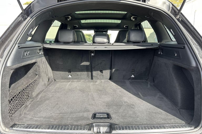 2018 Mercedes-Benz GLC 4.0 GLC63 V8 BiTurbo AMG S (Premium) SUV 5dr Petrol SpdS MCT 4MATIC+ Euro ...
