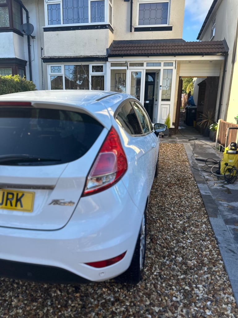 Ford, FIESTA, Hatchback, 2014, Manual, 998 (cc), 3 doors