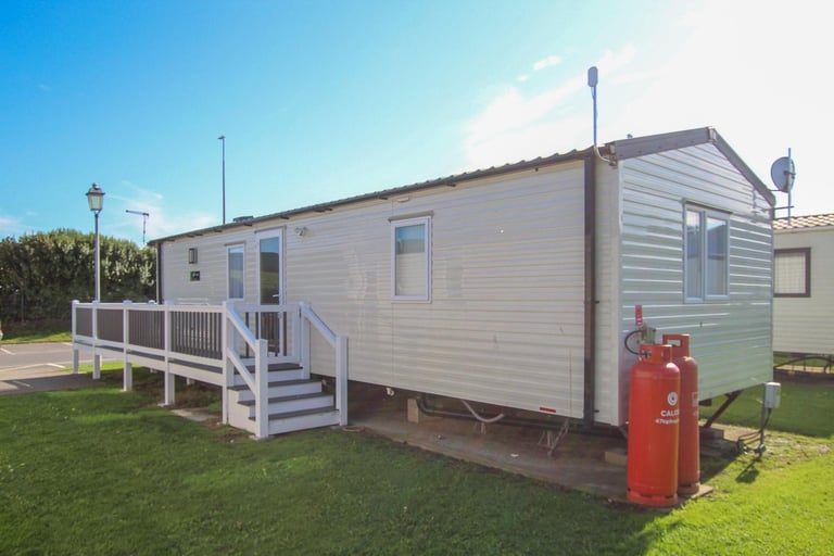 Willerby Midhurst 2024 static caravan + decking at New Beach, Dymchurch, Kent