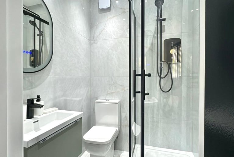  Large bedroom  with bills included in Alexandra House, St Marys Terrace, W2 1SF-Ref: 3005