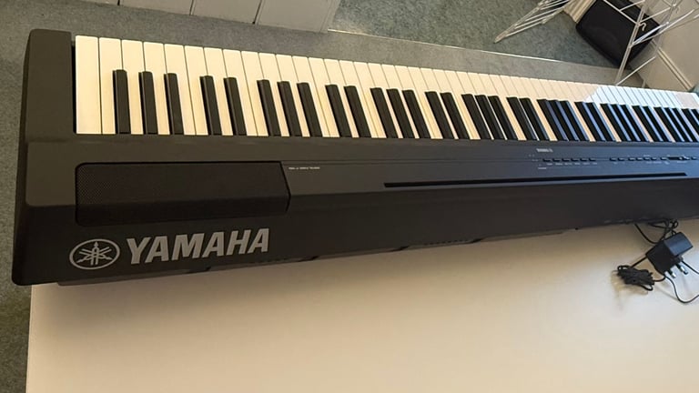 Yamaha P-125 digital piano