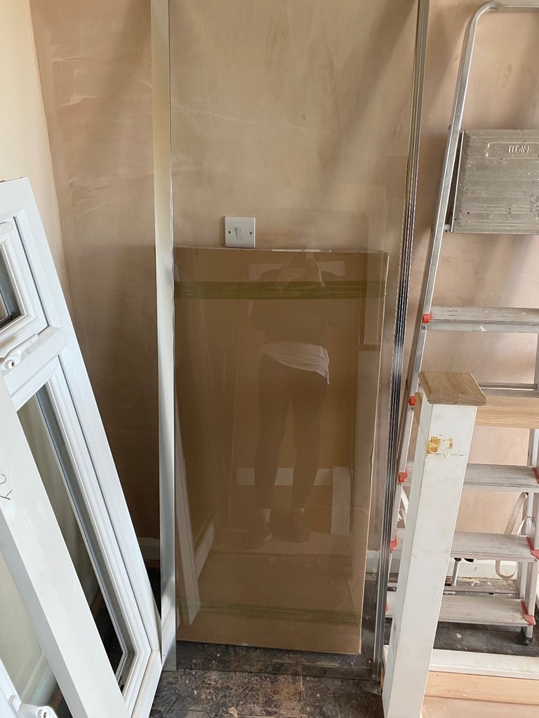 Shower enclosure 
