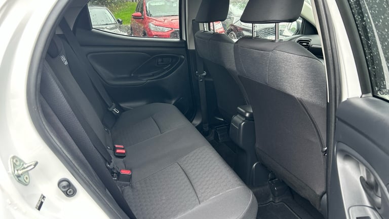 2022 Toyota Yaris 1.5 Hybrid Design 5dr CVT Hybrid Hatchback Hatchback Hybrid Automatic