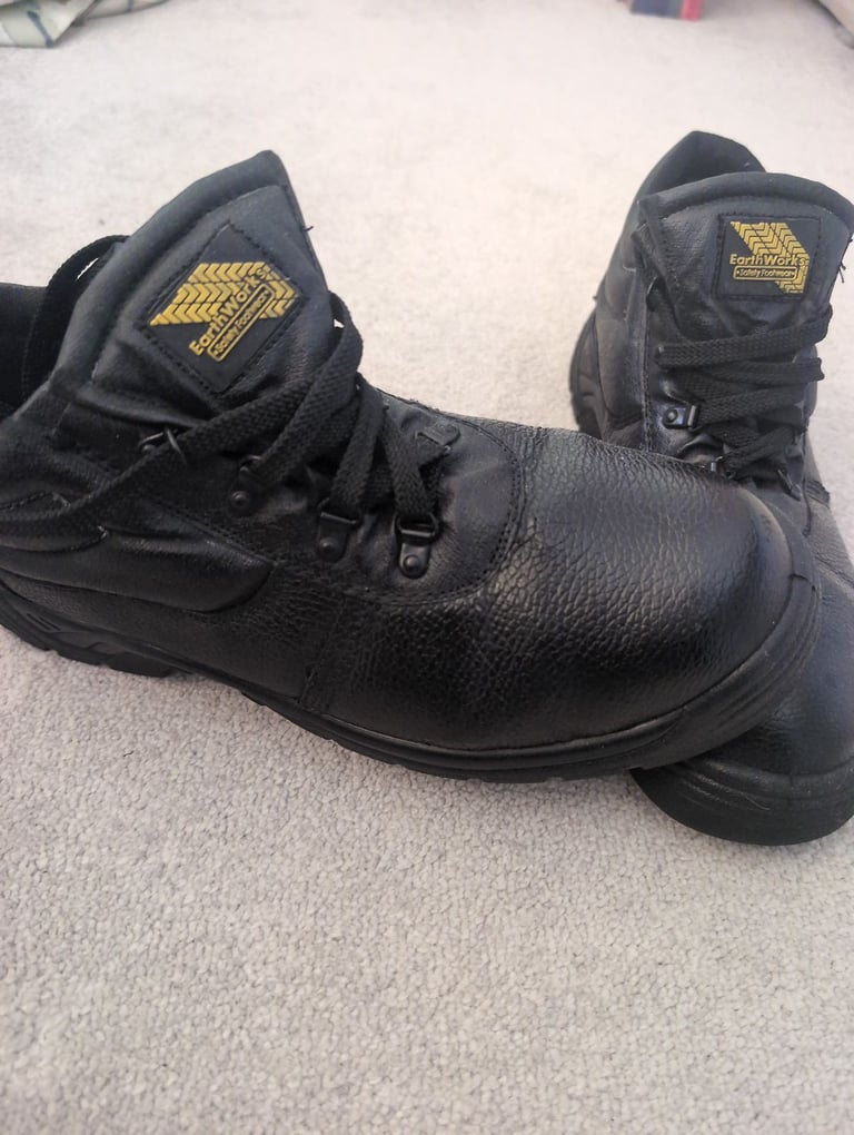 Mens EarthWorks safety boots 