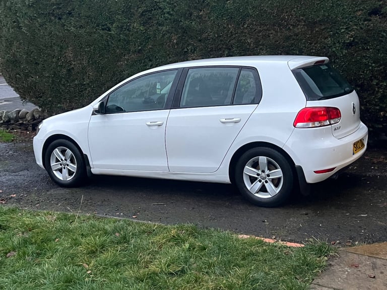 Volkswagen, GOLF, Hatchback, 2012, Semi-Auto, 1598 (cc), 5 doors