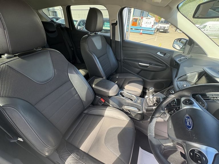 2016 Ford Kuga 2.0 TDCi Titanium SUV 5dr Diesel Manual 2WD Euro 6 (s/s) (150 ps) HATCHBACK Diesel...