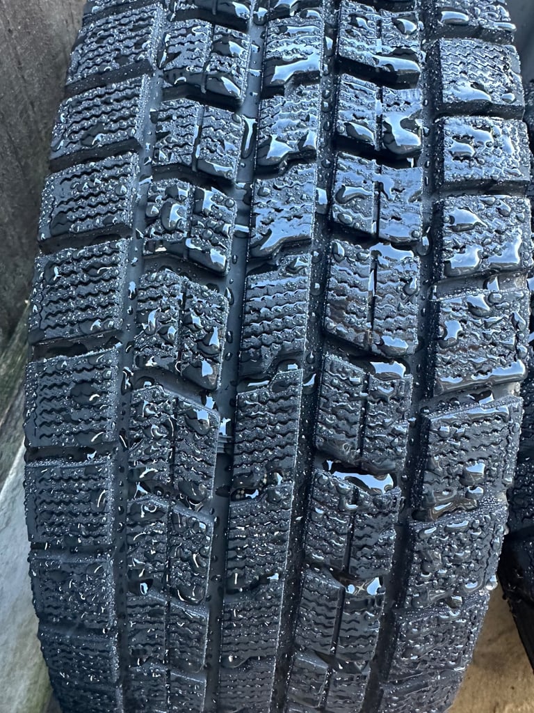 Toyota estima tyres wheels 3x