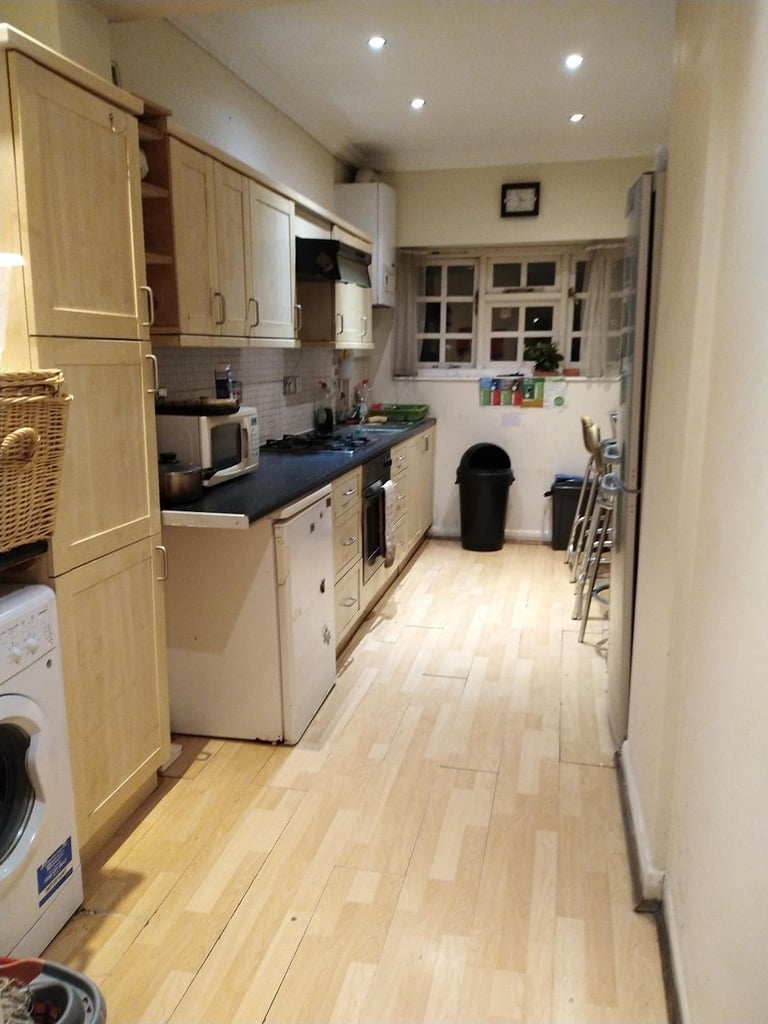Cosy Double Room in East Acton with All Bills and Wi-Fi, Zone2