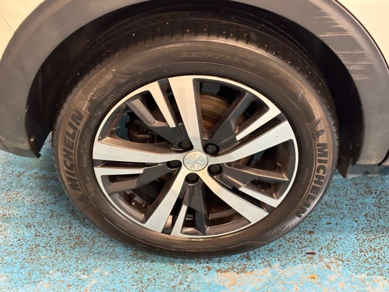 2018 18 PEUGEOT 5008 1.6 THP GT LINE SUV 5DR PETROL EAT EURO 6 (S/S) (165 PS)