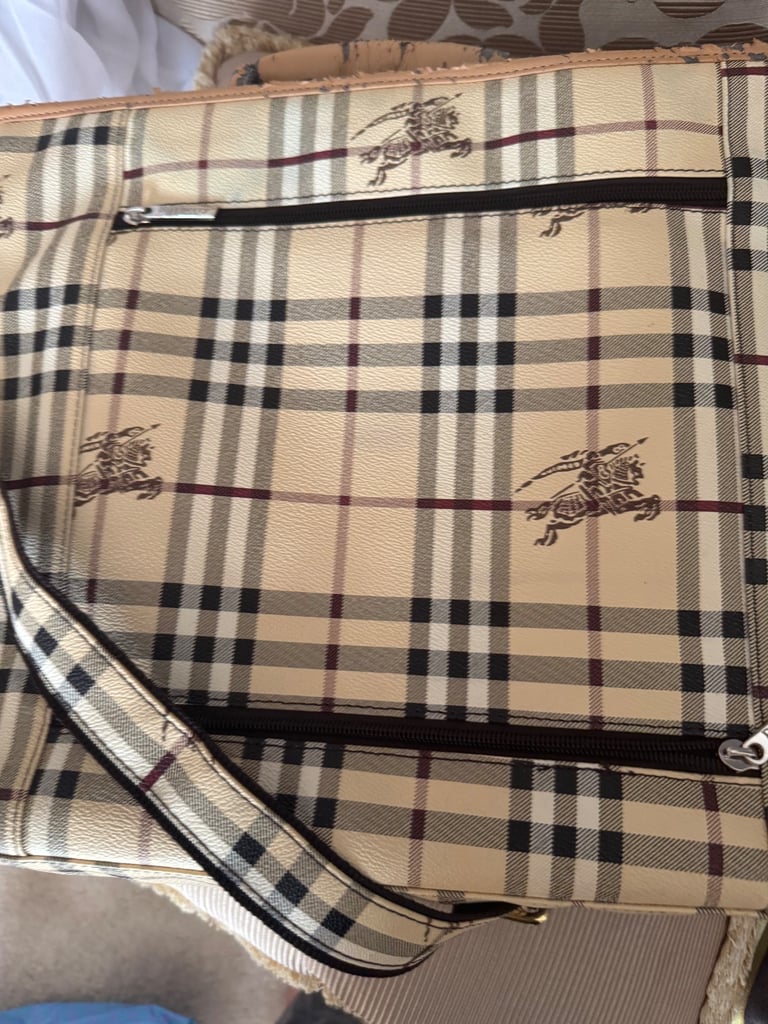 Brief classic vintage look slim laptop bag 