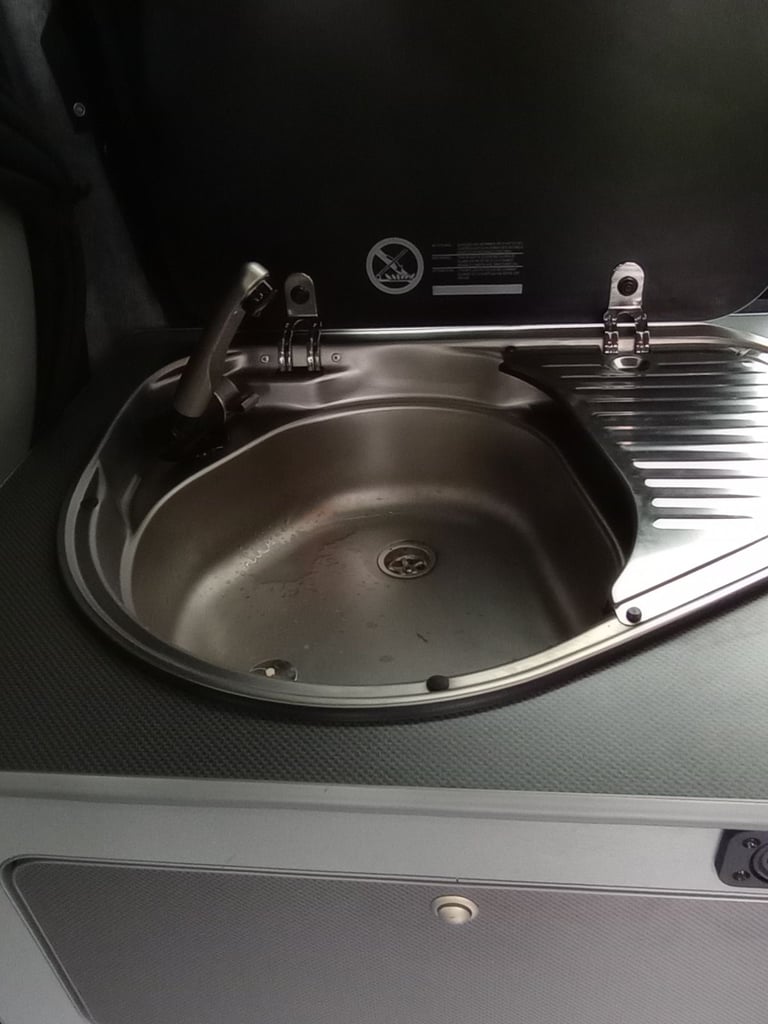 VW Transporter T5.1 LWB T30 converted Camper/weekend van