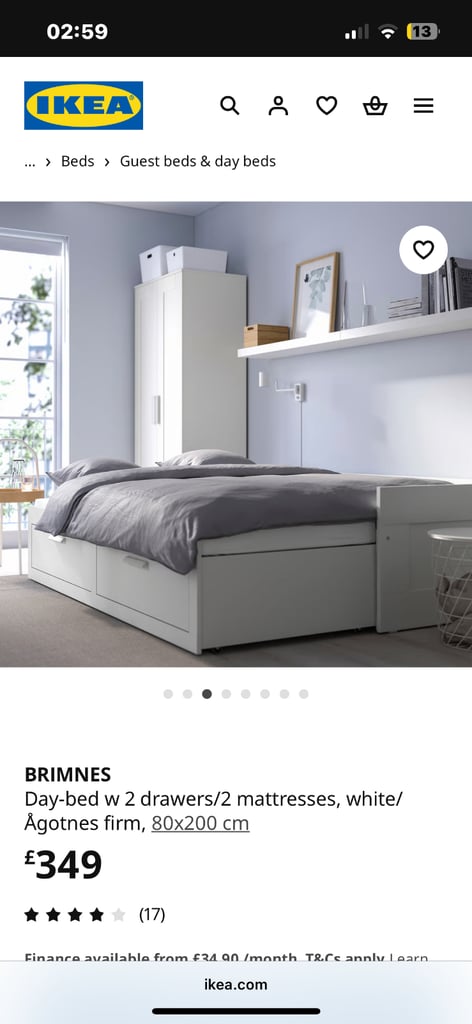 Day bed comes with 2 mattresses and 2 drawers 