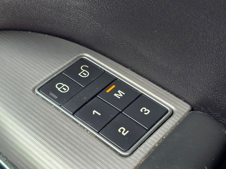 2017 67 LAND ROVER RANGE ROVER SPORT 3.0 SDV6 HSE DIESEL AUTO 4WD EURO 6 (306 PS