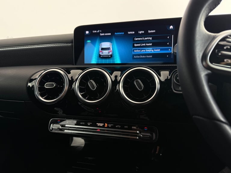 2022 Mercedes-Benz A-Class 1.3 A200 Sport (Executive) 7G-DCT Euro 6 (s/s) 5dr HATCHBACK Petrol Au...