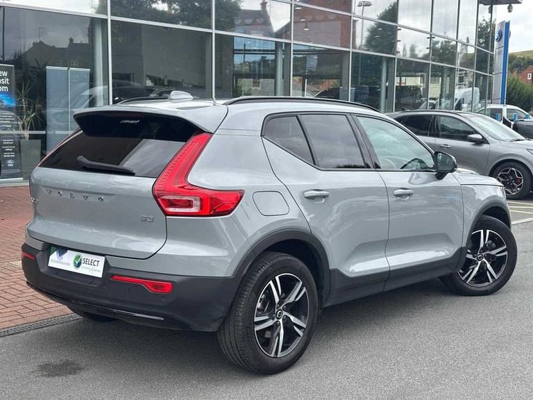 2023 Volvo XC40 2.0 B3P Plus Dark 5dr Auto Automatic SUV Hybrid Automatic