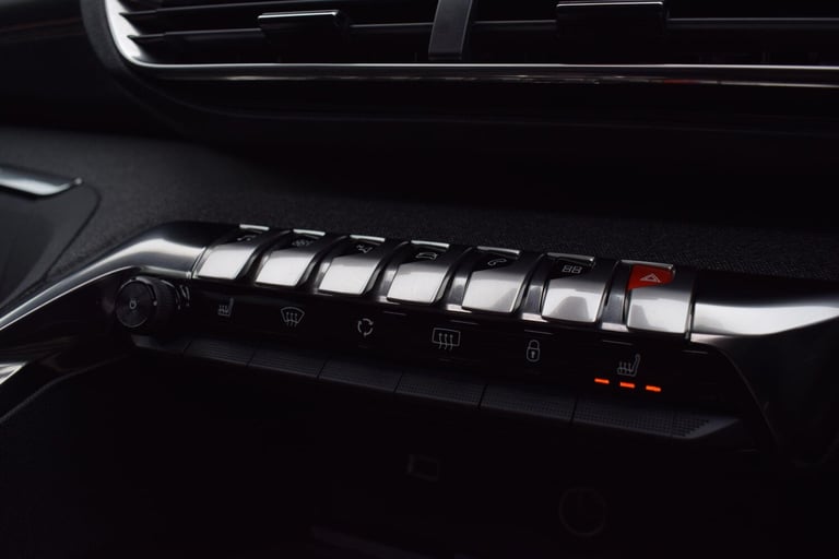 2019 Peugeot 5008 1.6 PureTech GT Line Premium EAT Euro 6 (s/s) 5dr HATCHBACK Petrol Automatic
