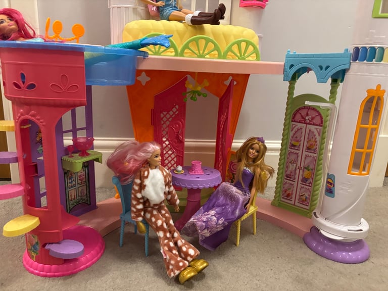 Barbie house Stuff for Sale Gumtree