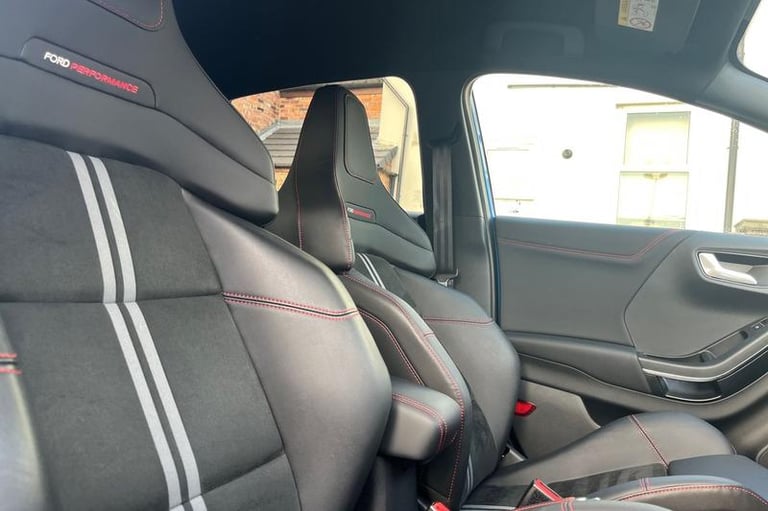 2024 Ford Puma 1.0 EcoBoost Hybrid mHEV ST 5dr DCT HATCHBACK PETROL Semi Automatic