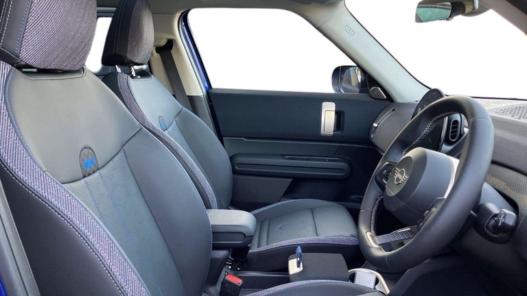  MINI Countryman 150kW E Classic 66kWh 5dr Auto Hatchback Electric Automatic