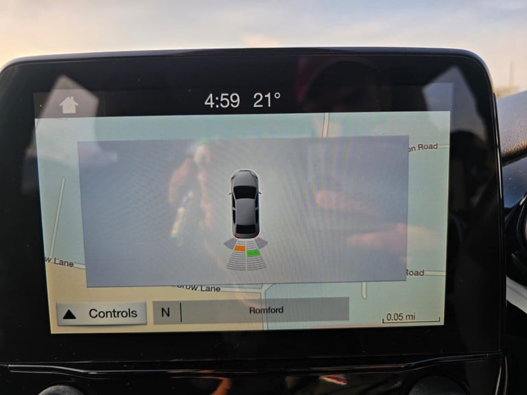 2018 Ford Fiesta 1.0T EcoBoost Zetec Auto Euro 6 (s/s) 5dr Hatchback Petrol Automatic