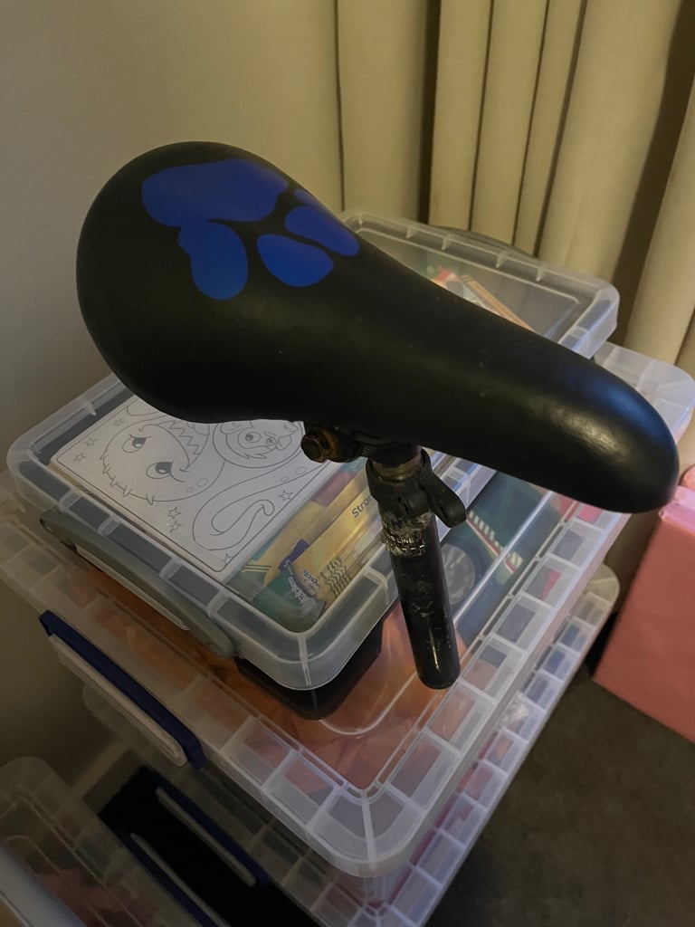 image for Kids bike seat & stem 