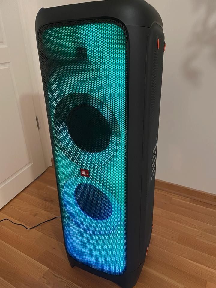 JBL 1000 Partybox Music System