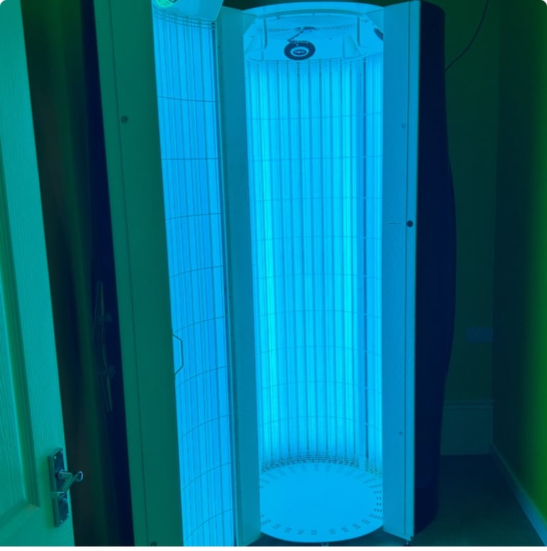 Sunbeds Commercial 48 Lamp Stand Ups