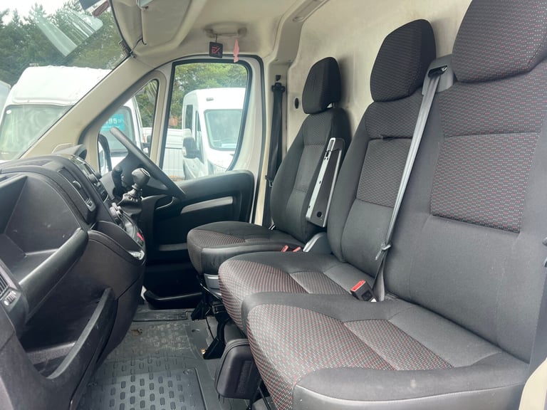 2021 Peugeot Boxer 2.2 BlueHDi H2 Professional Van 140ps PANEL VAN Diesel Manual