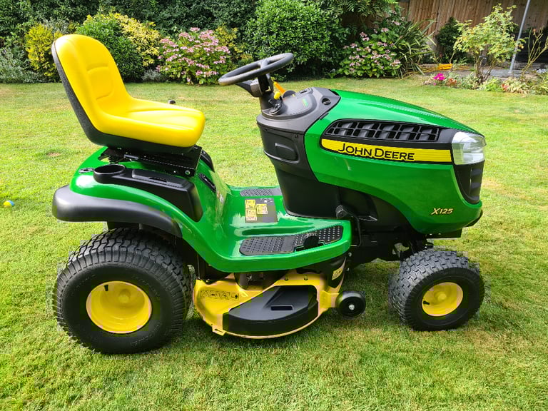 Ride on mower for Sale Lawn Mowers Grass Trimmers Gumtree