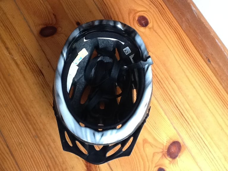 Brand new gender free cycle helmet for sale. Beautiful. Yours for just £7.