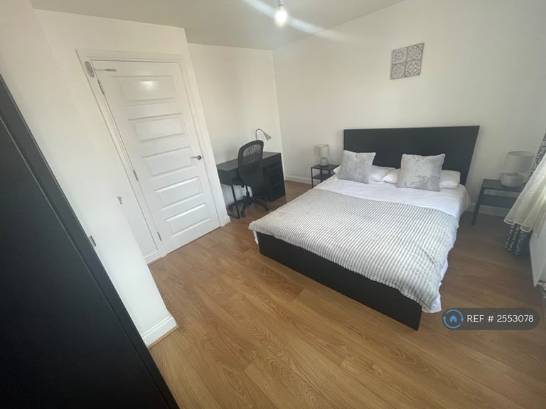 4 bedroom house in Lockside Place, Coventry, CV1 (4 bed) (#2553078)